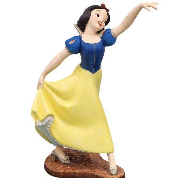 WDCC Disney Snow White Figurine The Fairest One Of All Box COA Collection - Picture 2 of 13